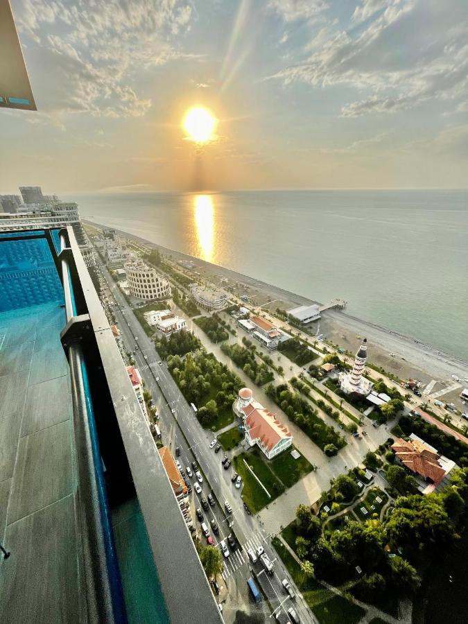 Orbi City Suites Batumi Exterior foto