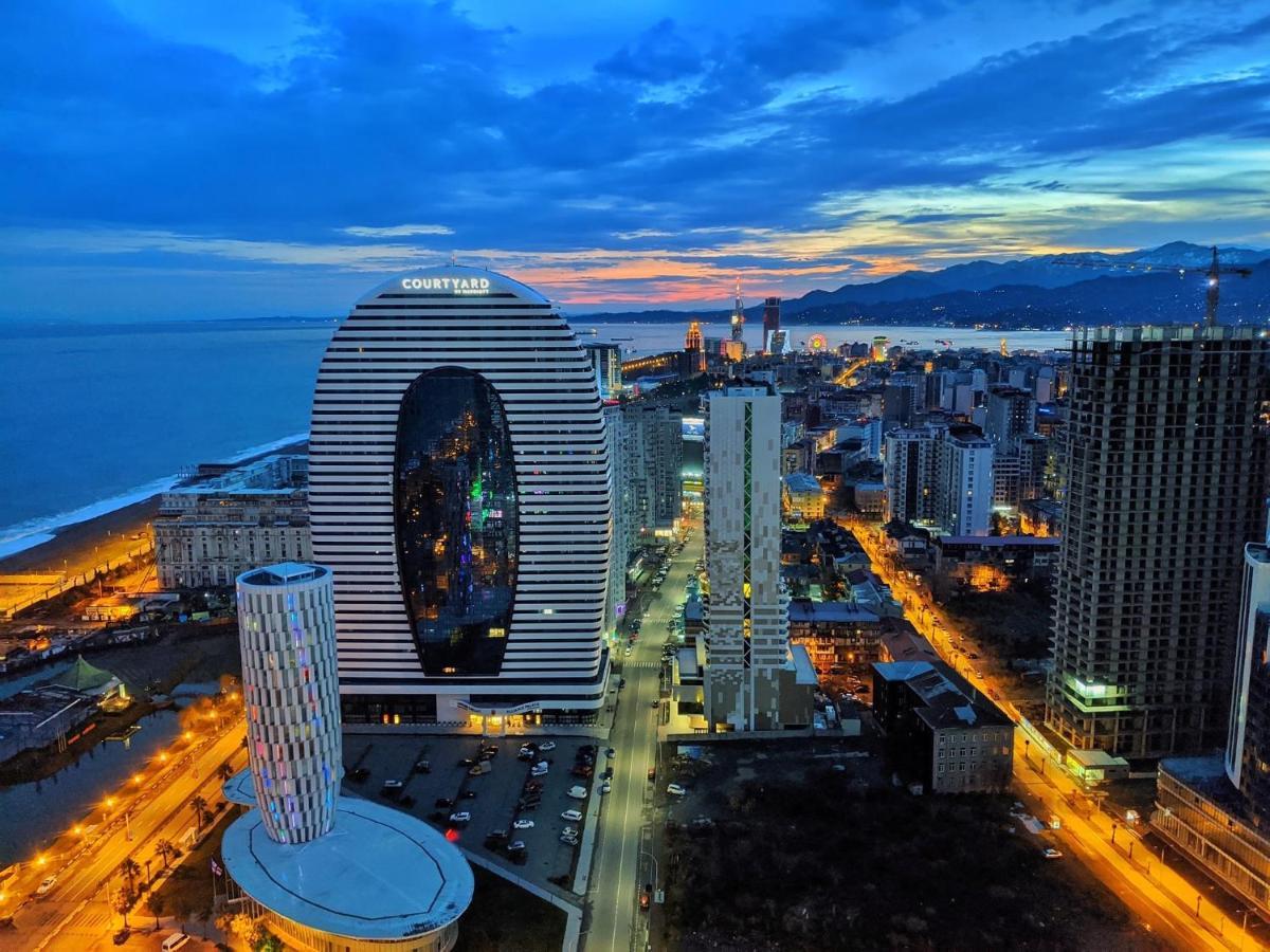 Orbi City Suites Batumi Exterior foto